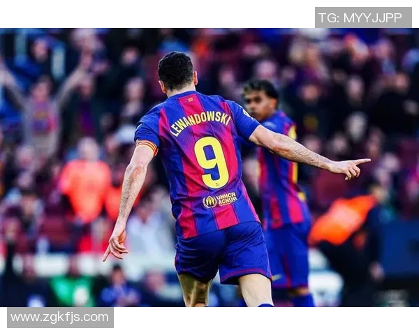 甩开皇马!巴萨豪取7连胜，亚马尔MVP，却在2人面前：相形见绌